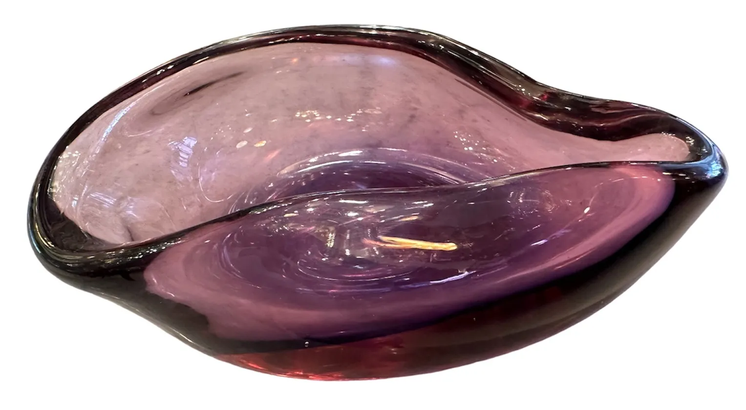 bol ancien en cristal de Murano dans des tons violets