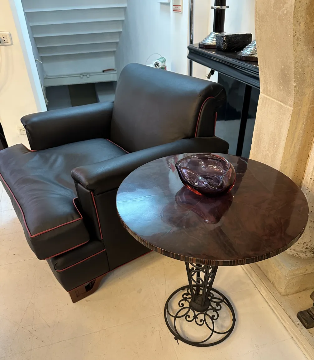 красивое муранское стекло в декоративной форме, элегантные цвета