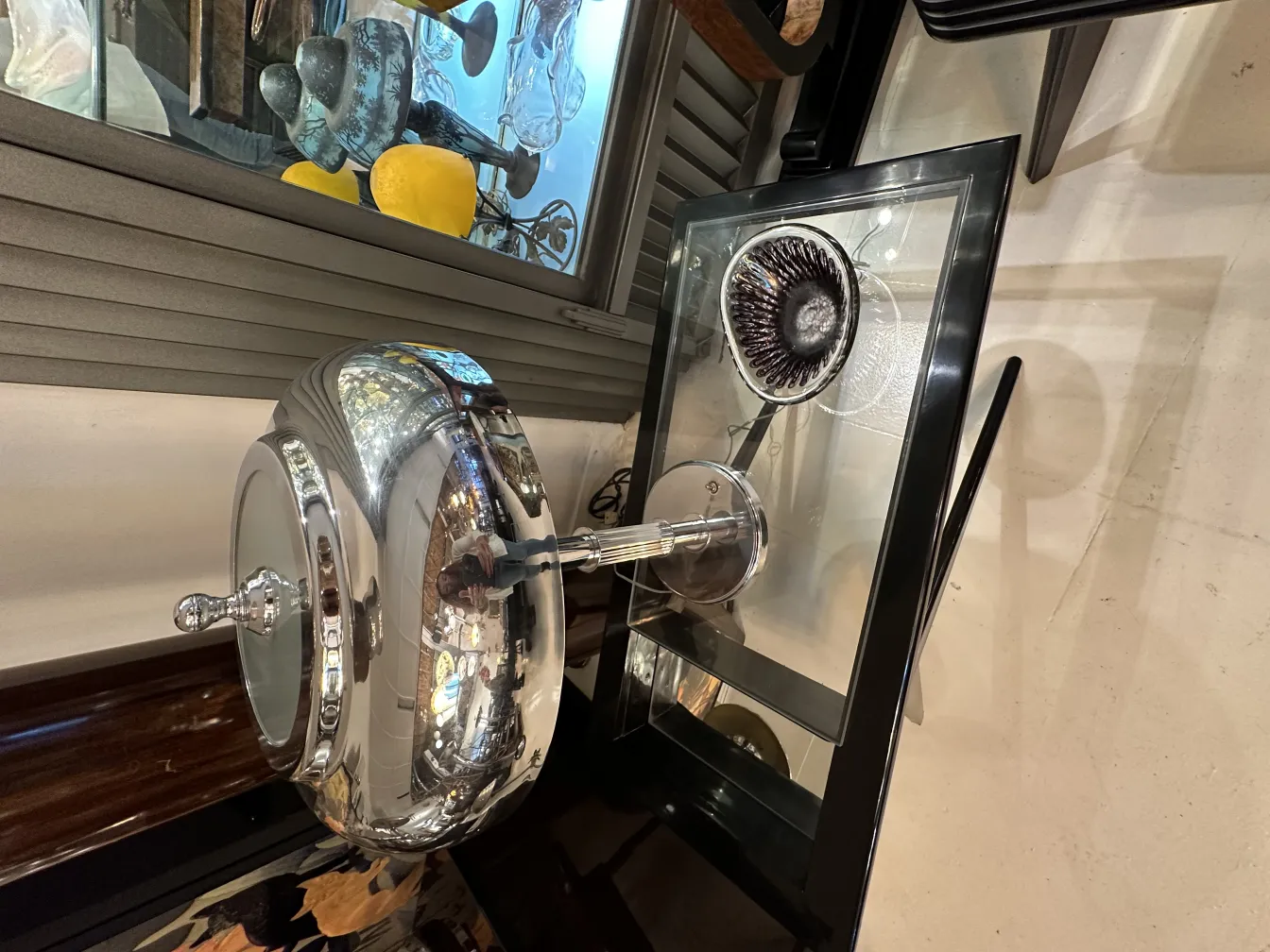 Antikes Murano-Glas mit dekorativem und glänzendem Design