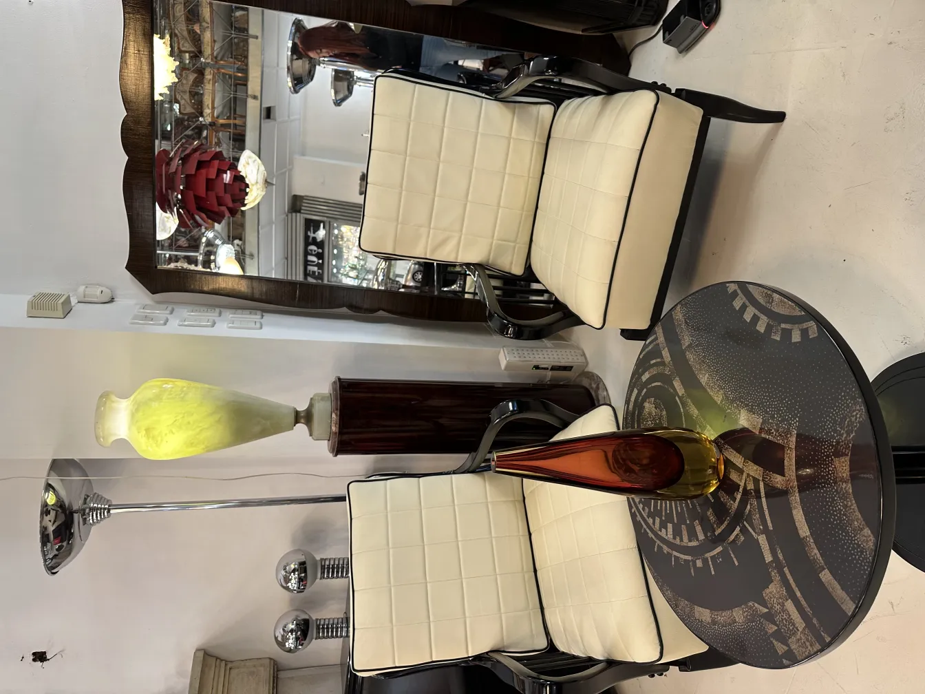 فاز زجاج مورانو القديم في بيئة حديثة