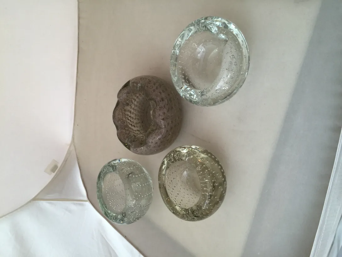 ciotole antiche in vetro di murano in diverse forme e colori