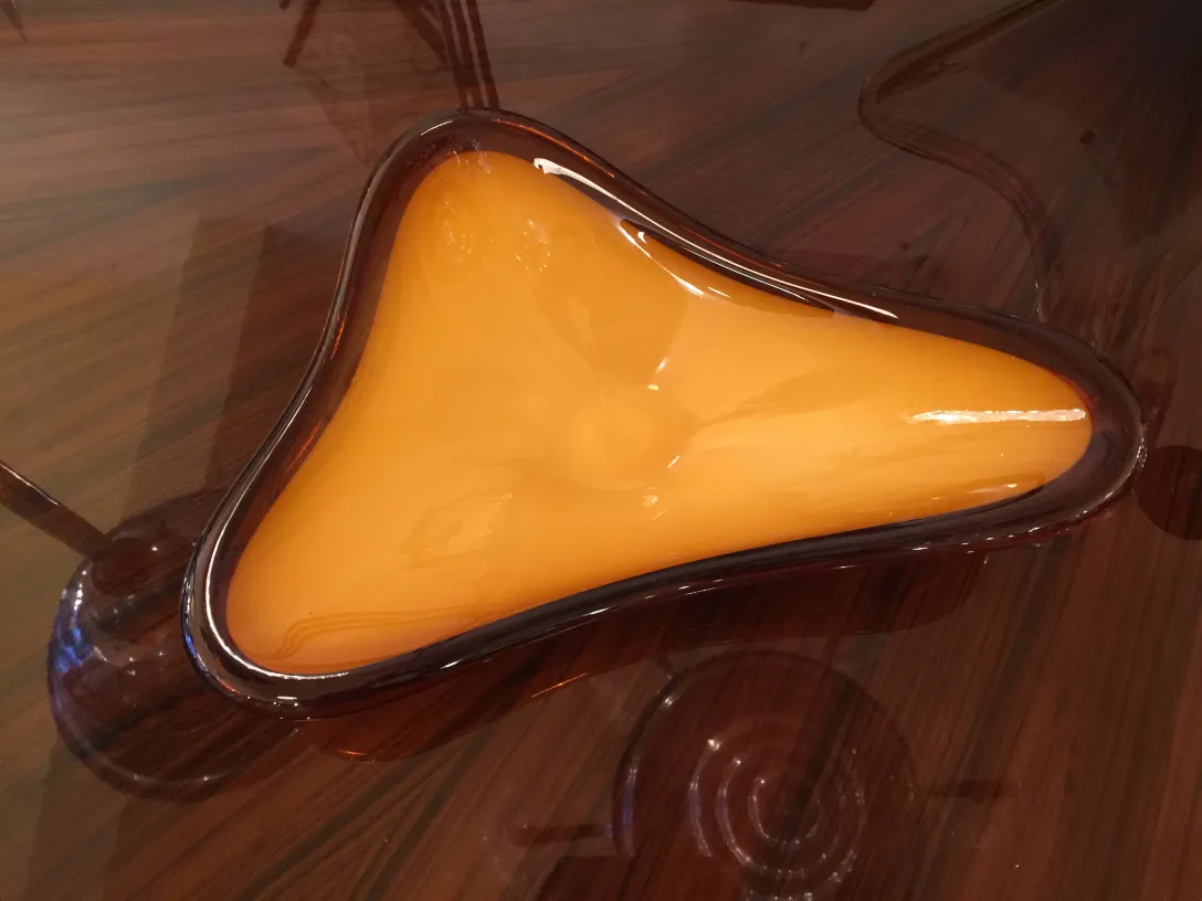 bella scultura in vetro di murano di colore giallo