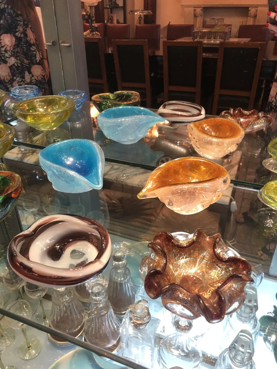 variété de cristaux de murano anciens colorés