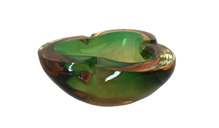 Bol en teintes vertes et amber avec forme organique