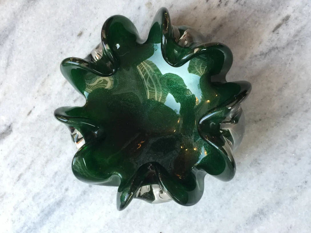 古董穆拉诺玻璃碗绿色波浪边缘