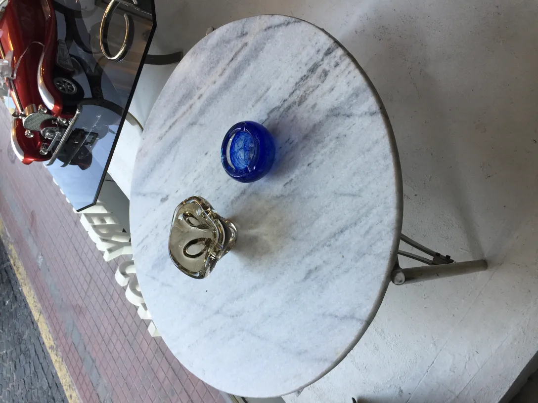 cristal de murano com forma artística e detalhes únicos