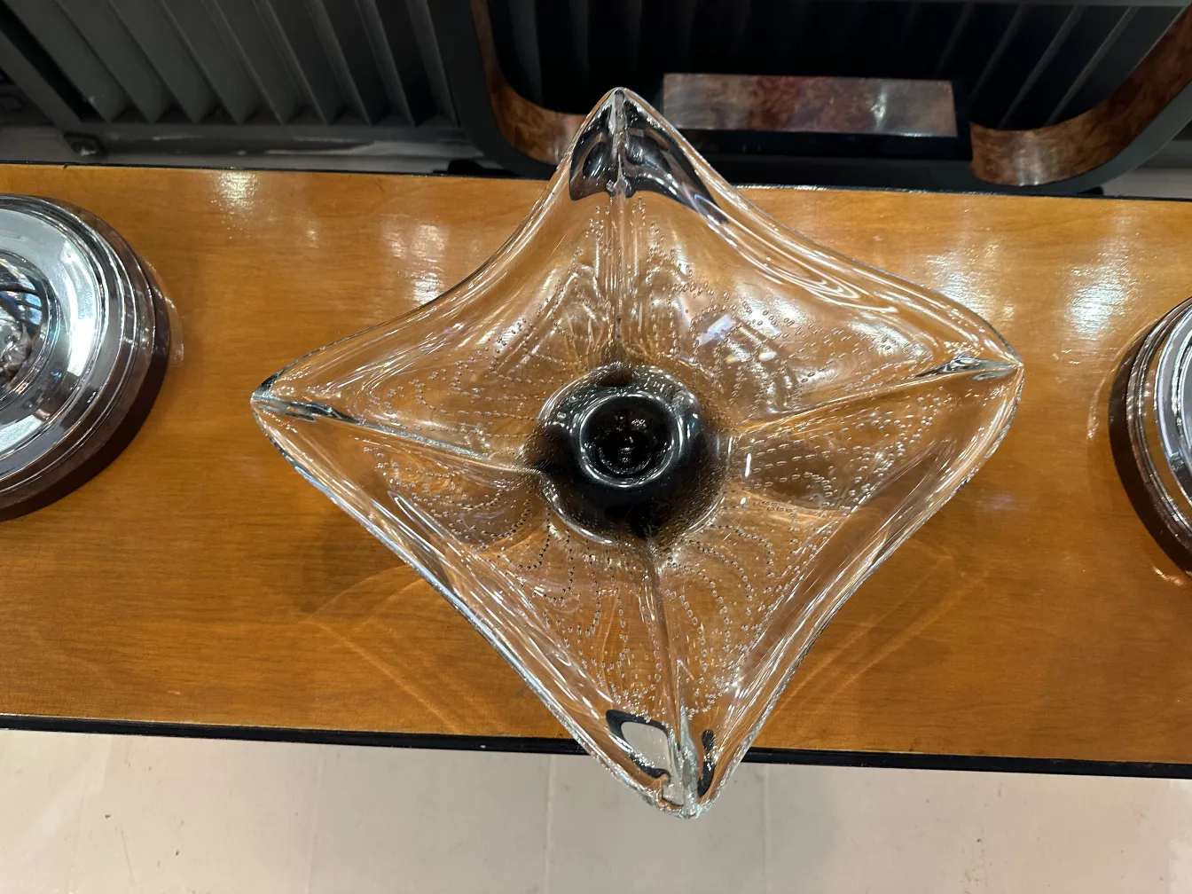 Cristal de Murano ancien avec forme ornementale