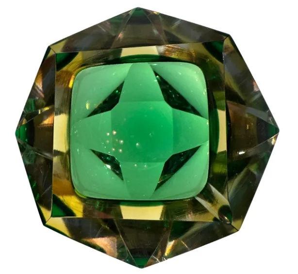 Cristallo di Murano esagonale, verde e lucido.