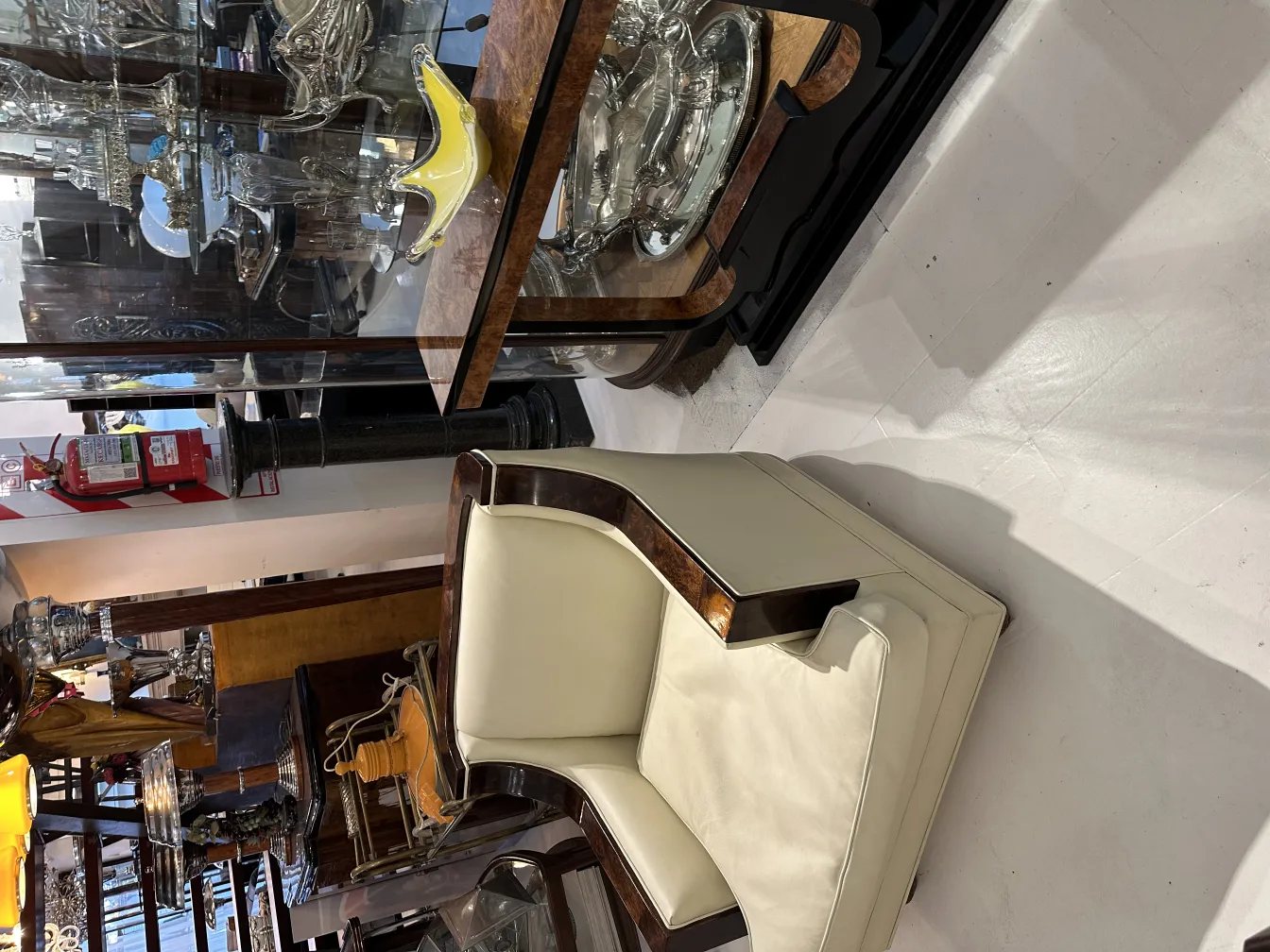 vetro di murano antico decorativo con forme eleganti