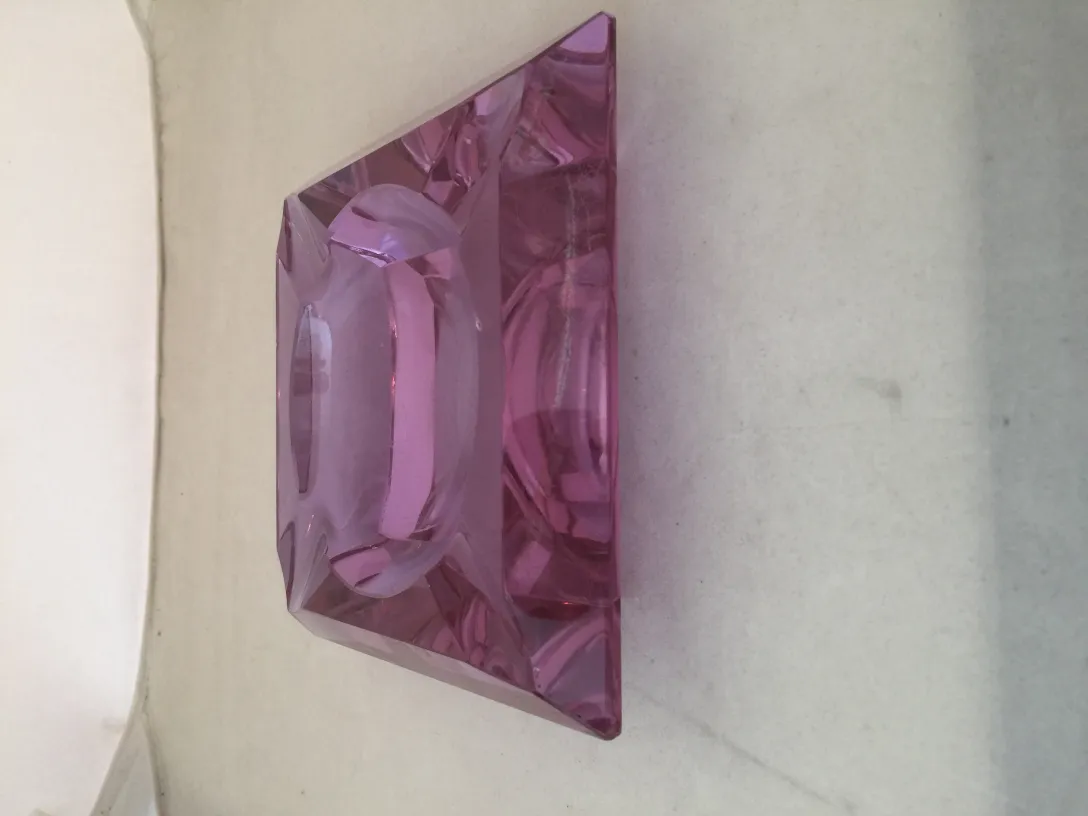 cinzeiro antigo em forma de quadrado de cristal de murano rosa
