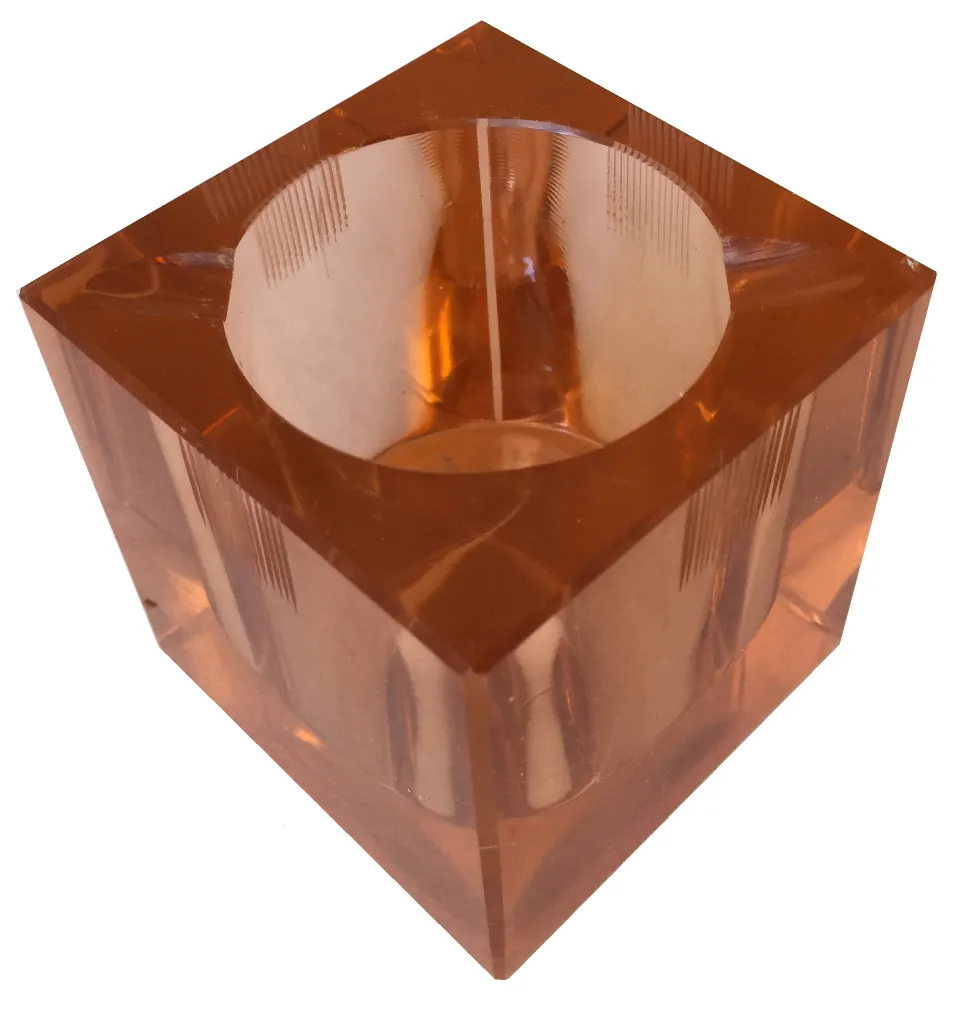 古老的穆拉诺玻璃灯琥珀色的独特纹理