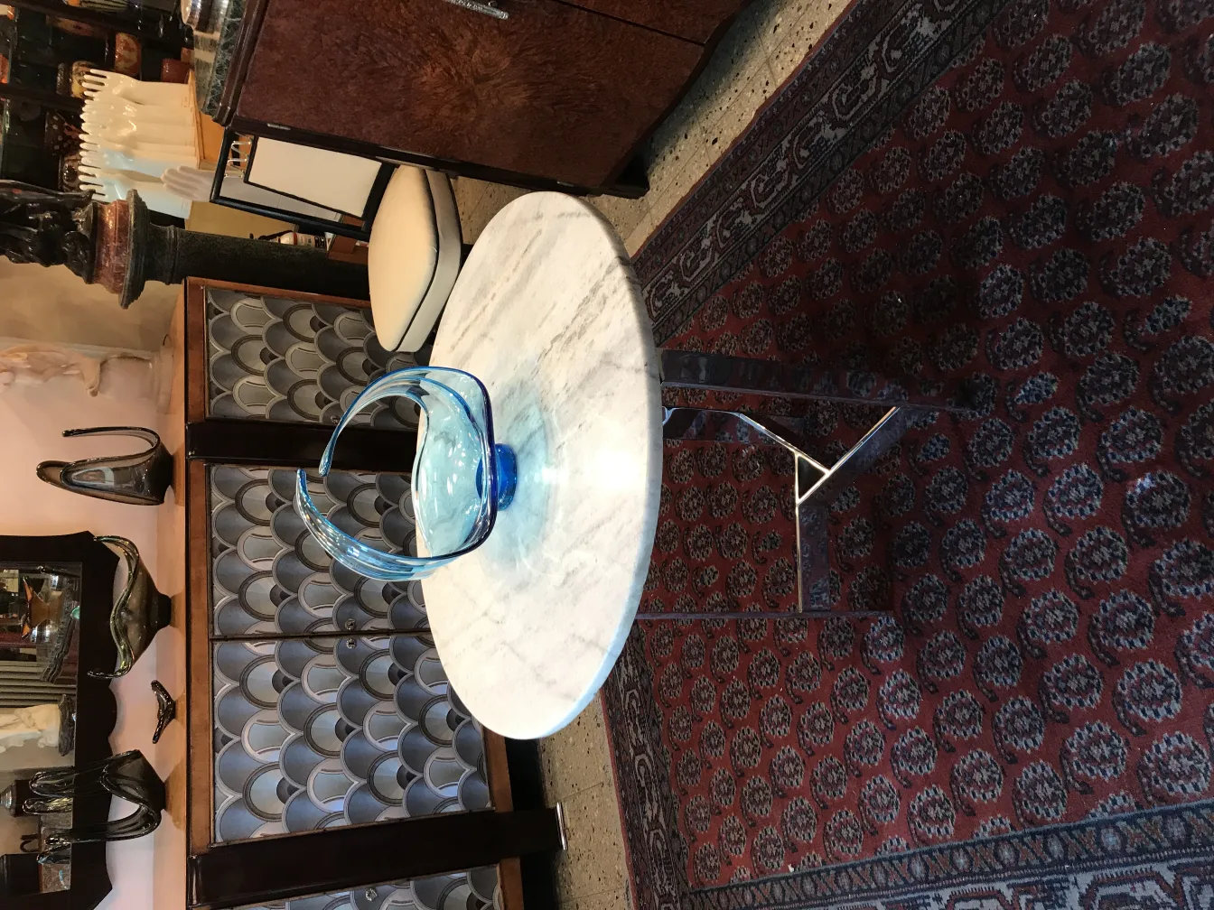 vaso antico in vetro di murano di colore blu chiaro