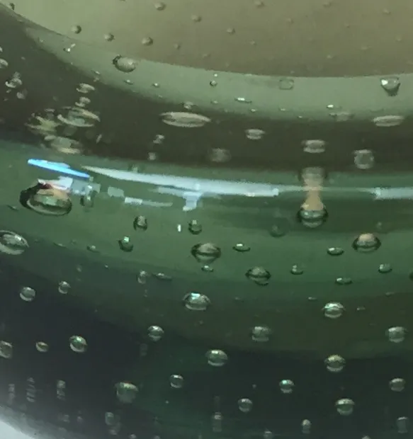 détail d'un ancien cristal de murano avec des bulles visibles