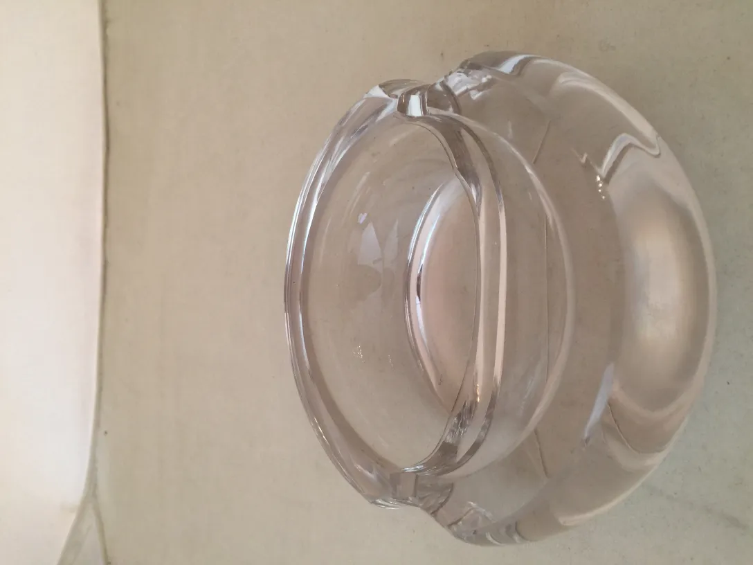 bellísimo antiguo cristal de Murano con formas elegantes