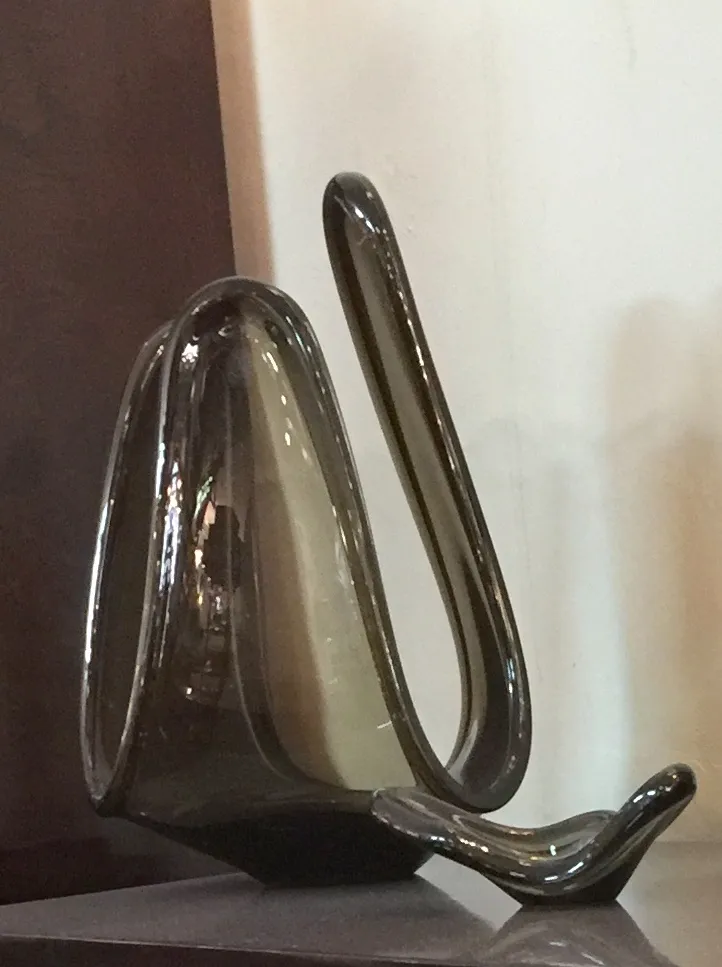 Figura decorativa de cristal de murano em tons escuros