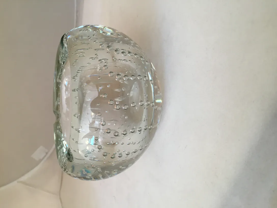 antike dekorative schale aus murano-glas mit blasen