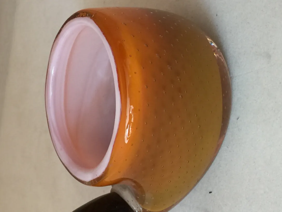 Pezzo decorativo antico in vetro di Murano in tonalità ambra.