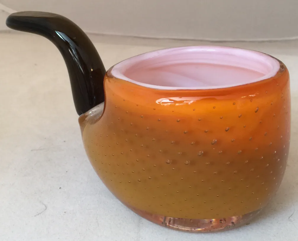 peça antiga de cristal de murano em tons de laranja e preto