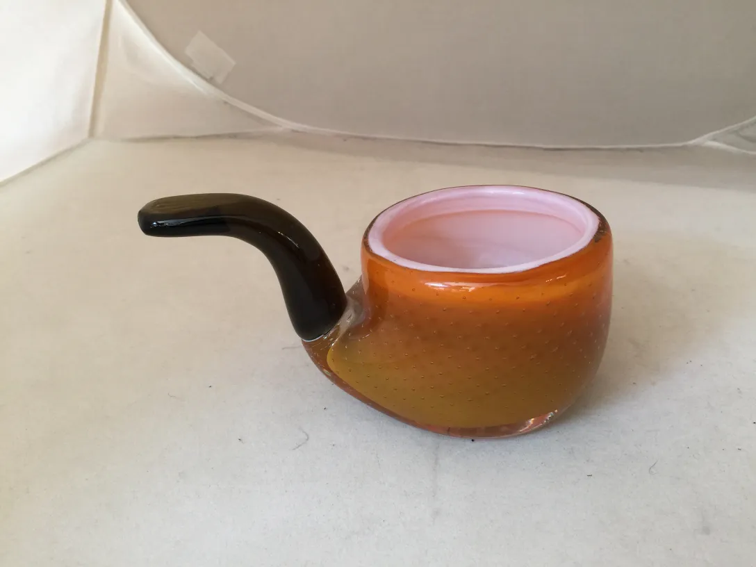 琥珀色穆拉诺玻璃装饰件，带有黑色手柄