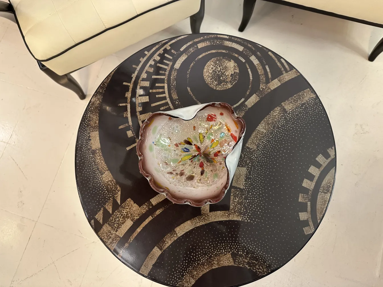 ciotola antica in vetro di murano con colori vivaci