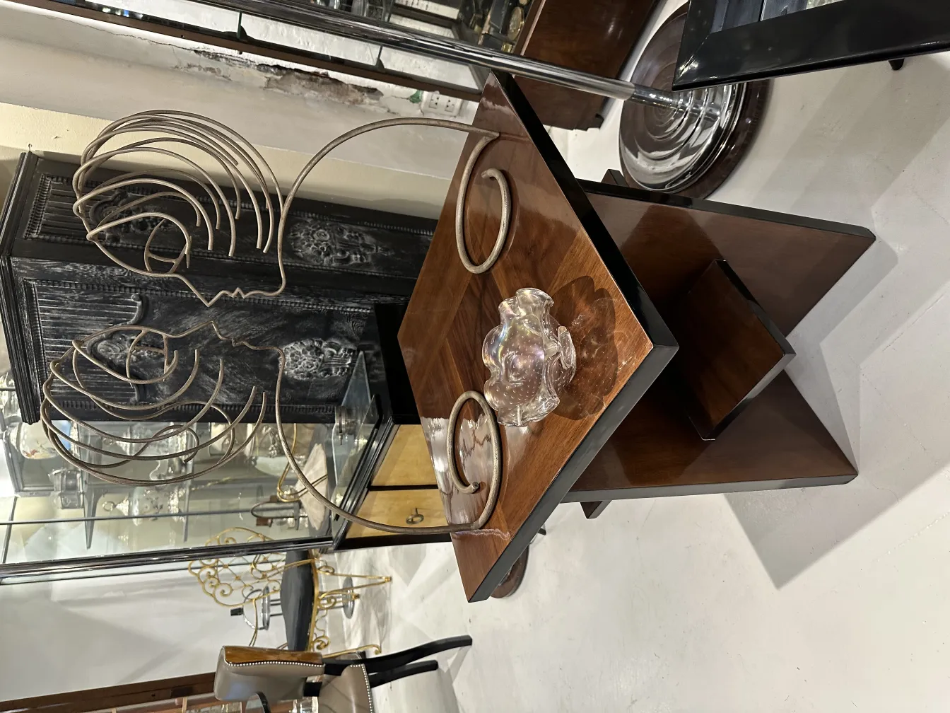 pieza decorativa antigua de cristal de murano con formas únicas