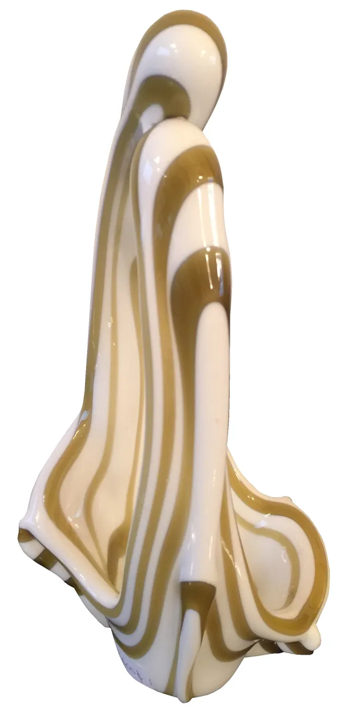 白と茶色のトーンの古代ムラーノガラスの彫刻