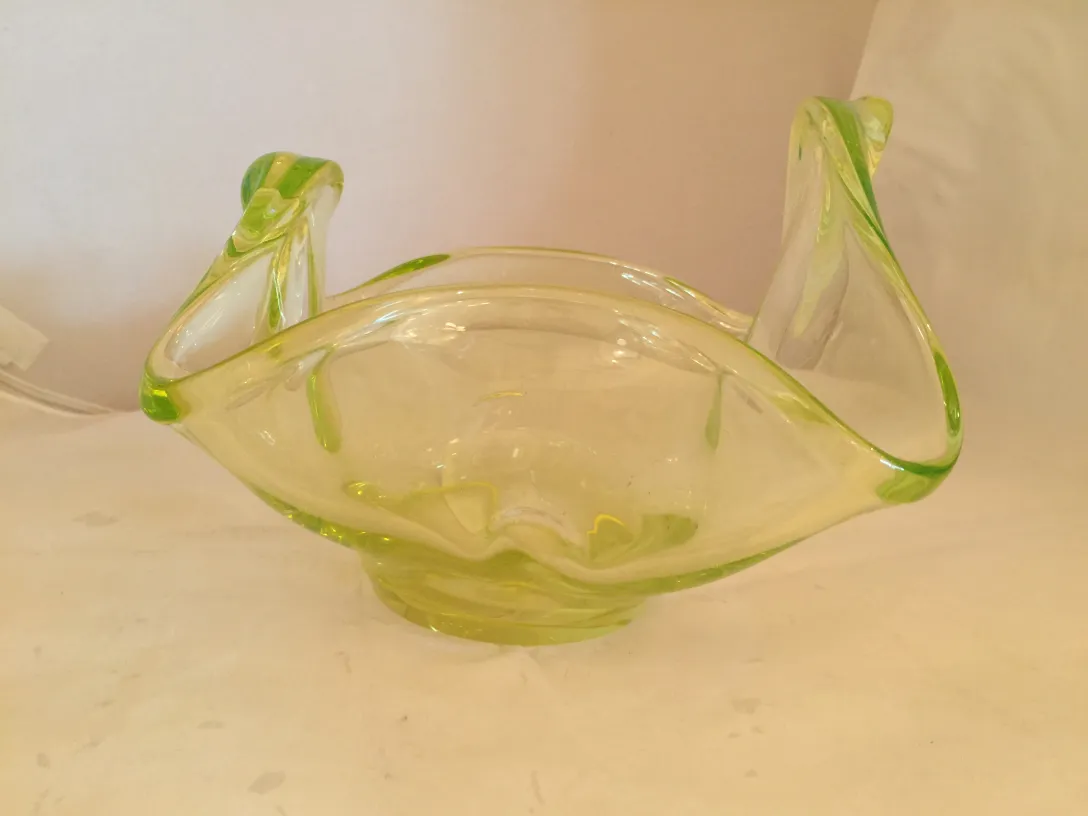 prato de cristal de murano antigo em tons de verde e amarelo