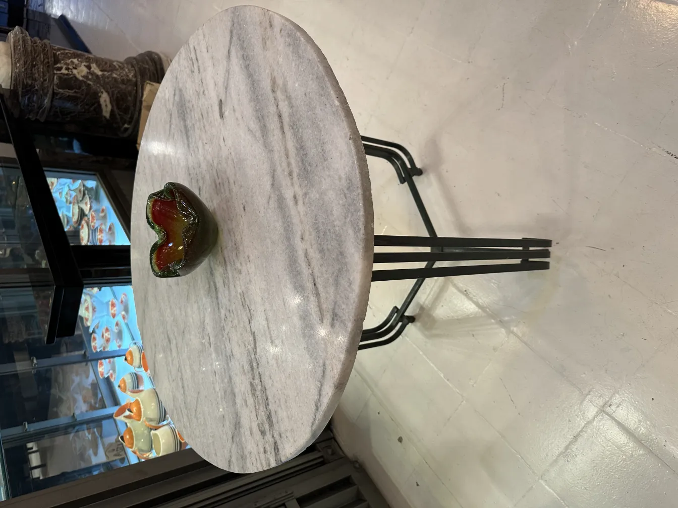 古老的穆拉诺玻璃装饰，带有丰富的色彩