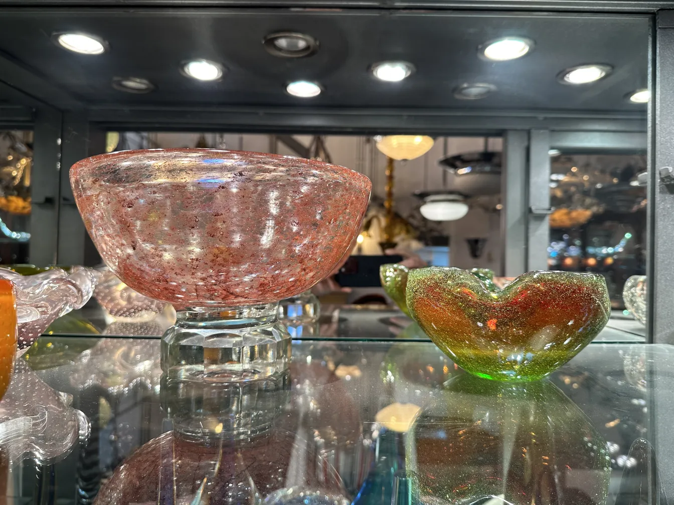 bandeja de cristal de murano antiguo con base clara y colorido