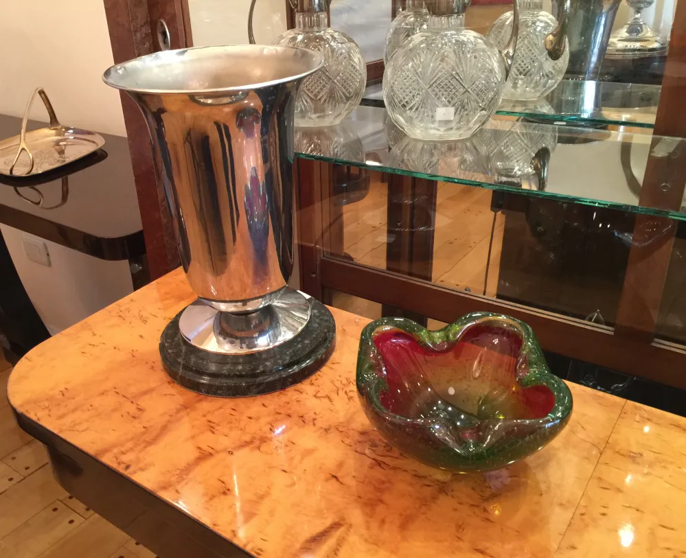 ciotola decorativa in vetro di murano con colori vivaci