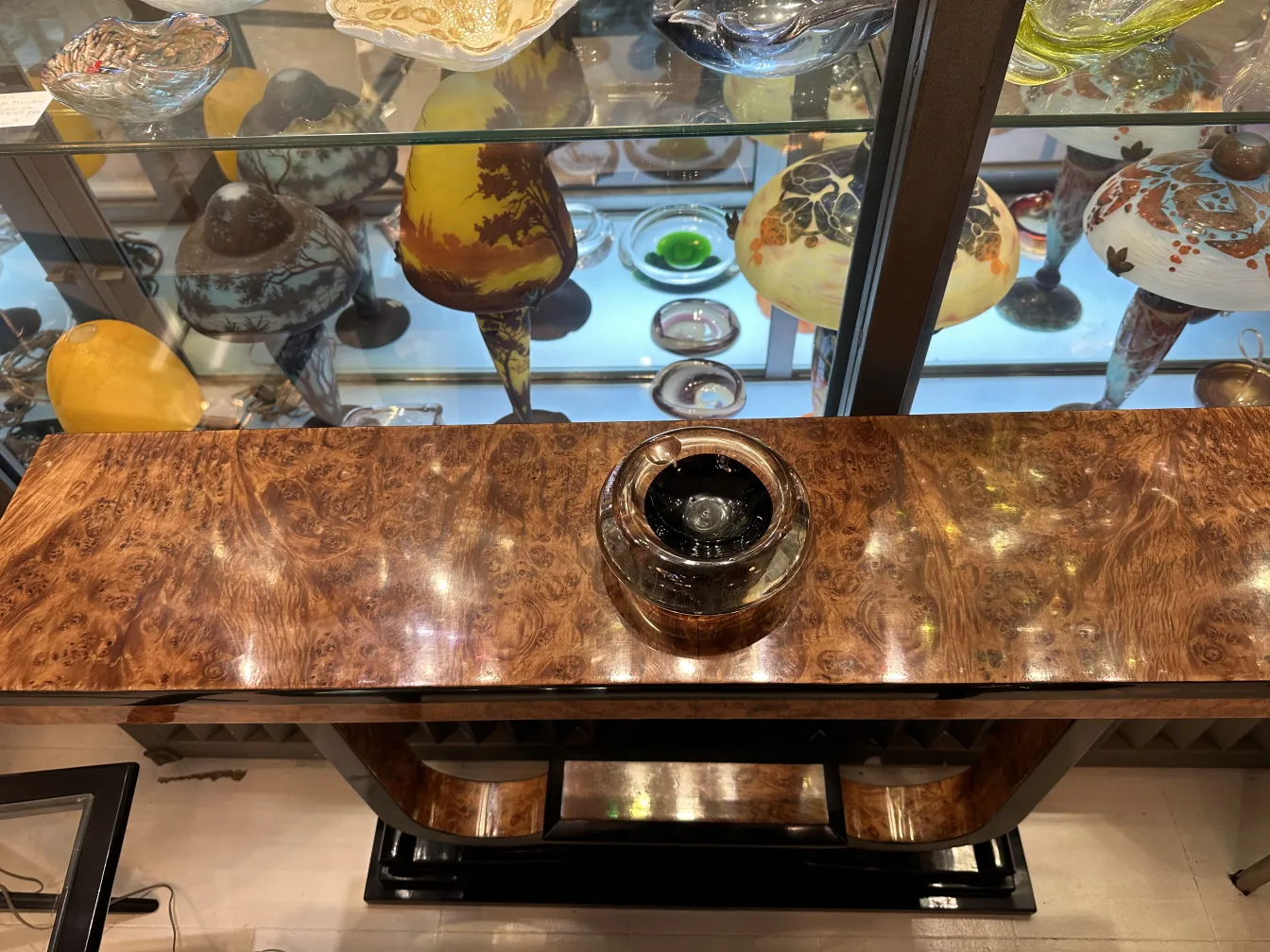 dekorativen murano-glas schüssel mit komplizierten designs