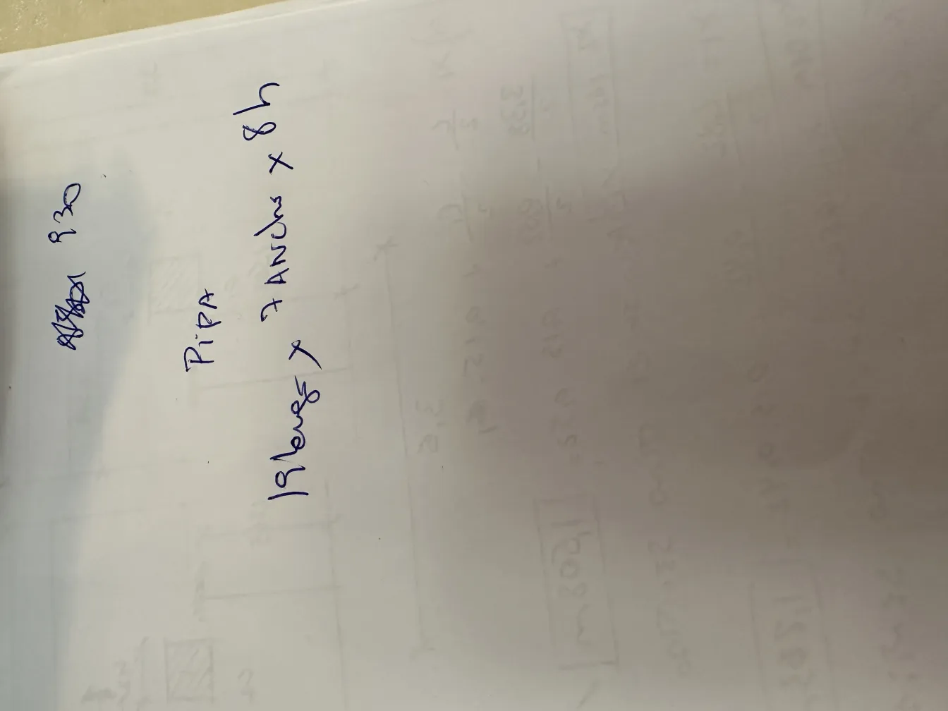 تفاصيل أنبوب زينة قديم على الورق