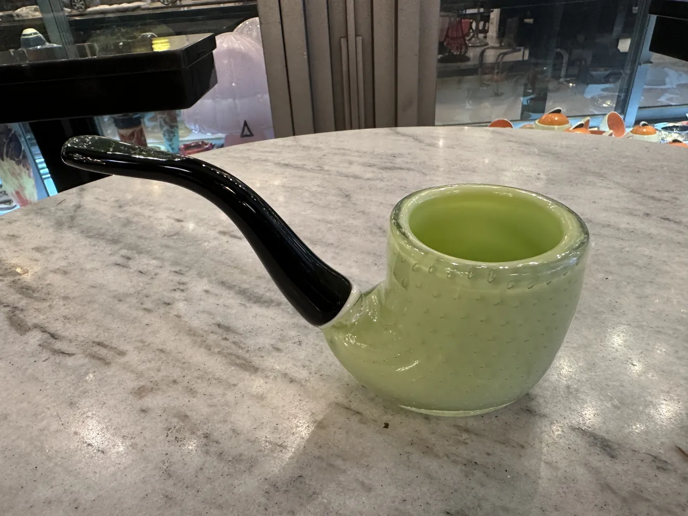 Ancien cristal de Murano en forme de pipe, couleur vert clair