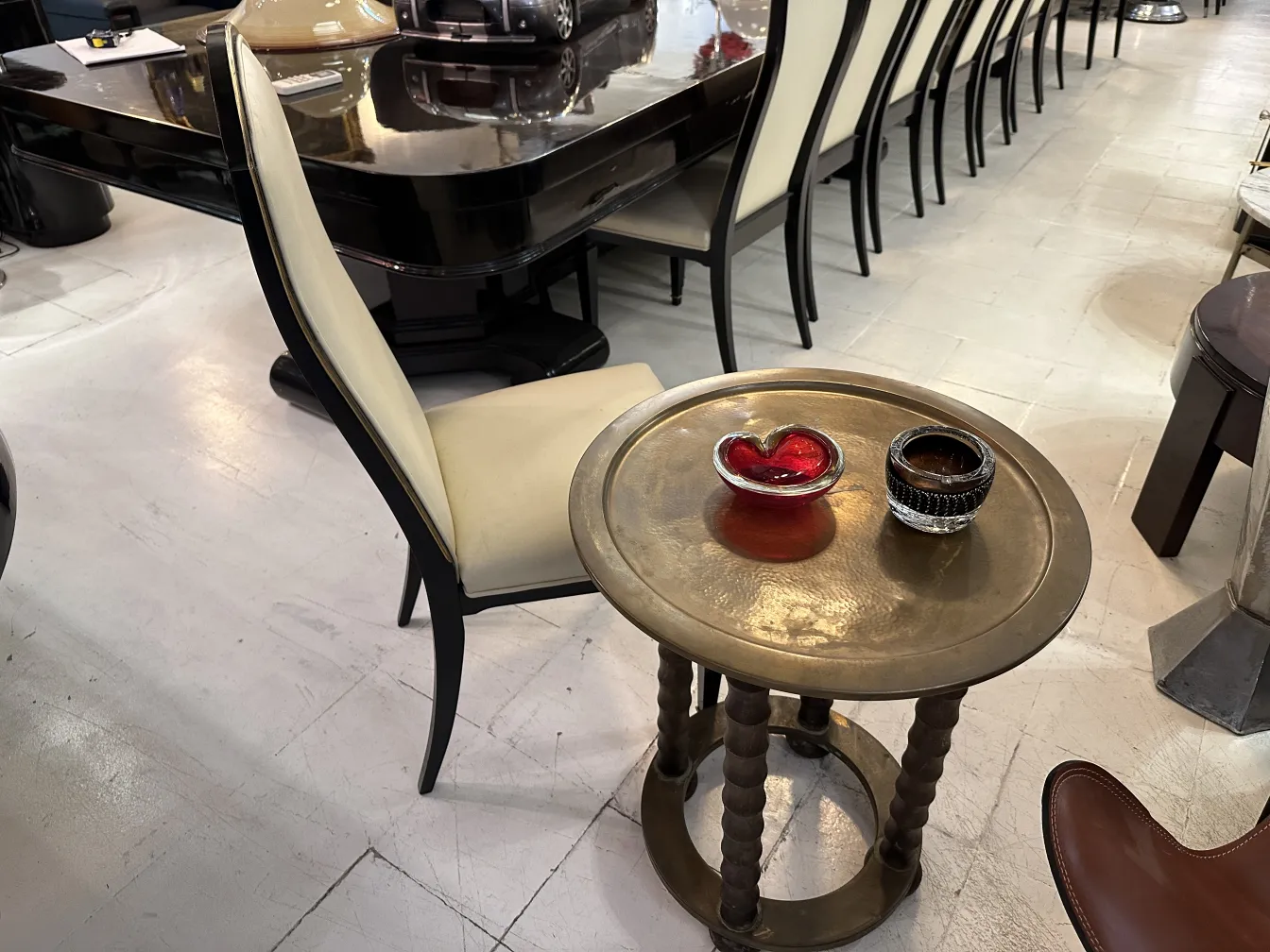 tigela decorativa de cristal de murano em forma de coração vermelho