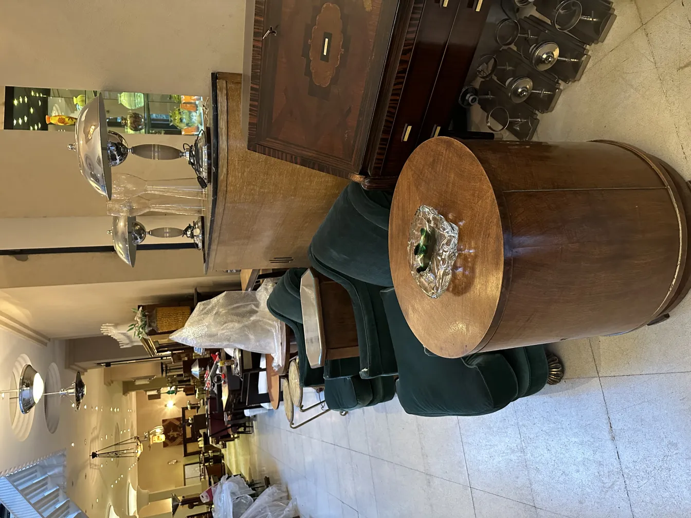 زجاج مورانو الديكوري القديم بشكل أنيق