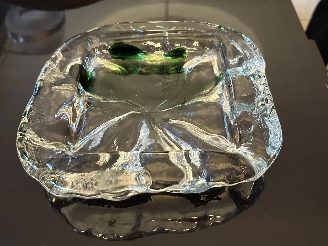 square Murano glass plate with green accents