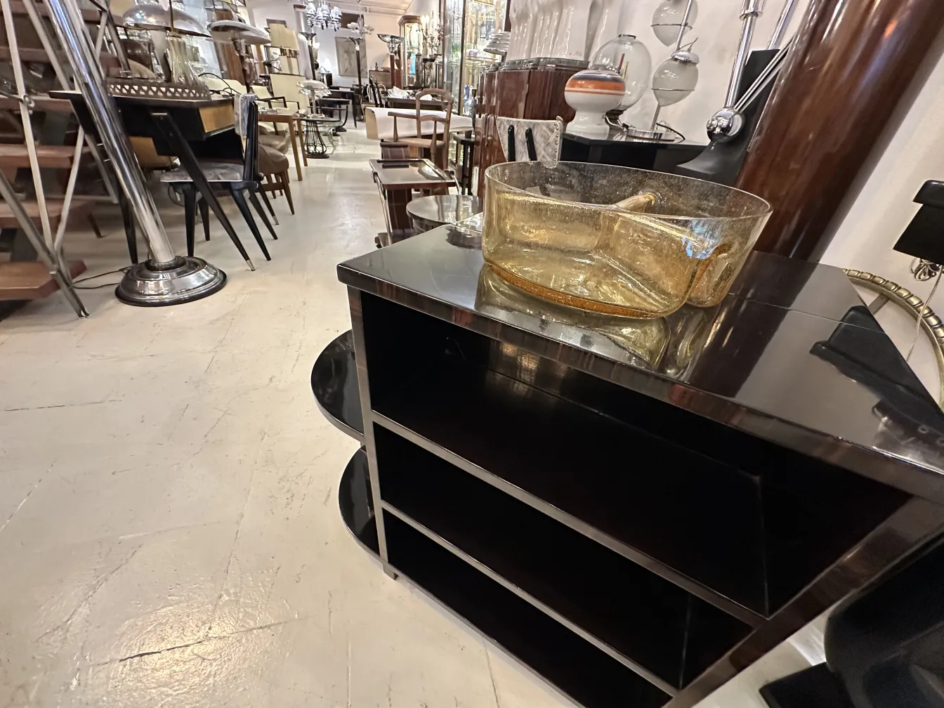 antiquité avec forme décorative en cristal de murano