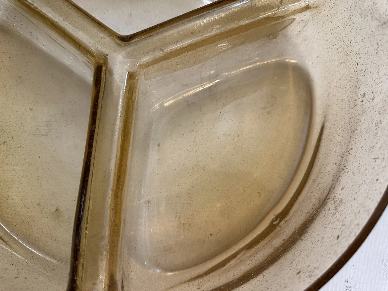 antikes murano-glas mit einzigartiger form und markanter oberfläche