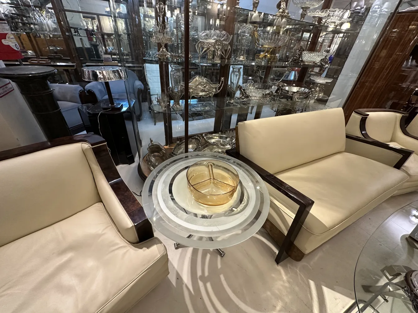 decorativo vetro di murano antico su un tavolo