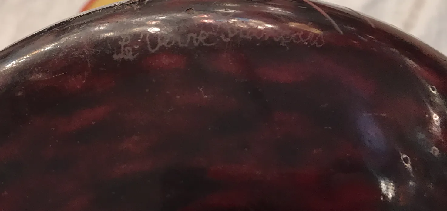 vidrio antiguo con firma le verre francés, muestra elegancia