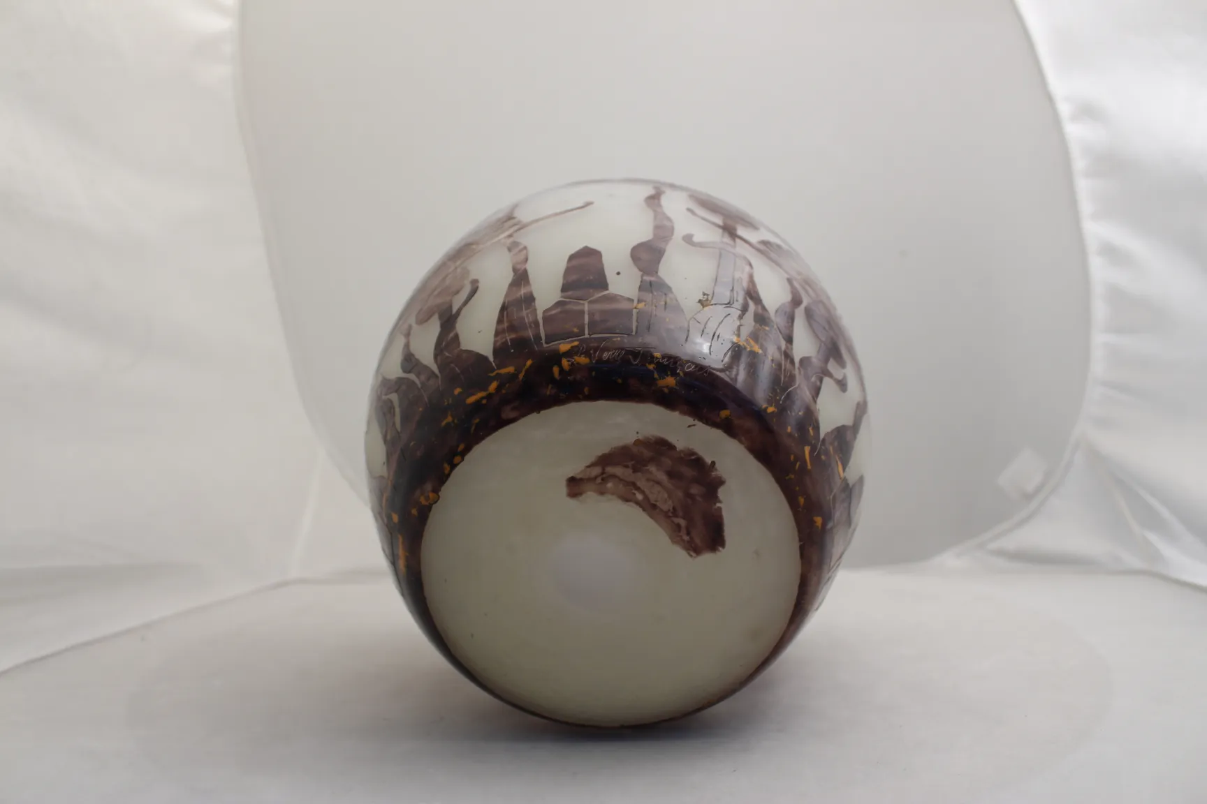 Vetro antico firmato Le Verre con decorazione artistica