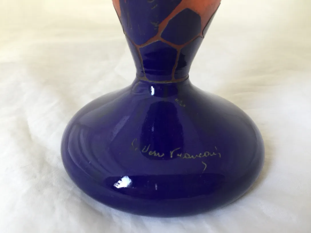 Blaue Glasbasis mit Unterschrift, antikes französisches Design.