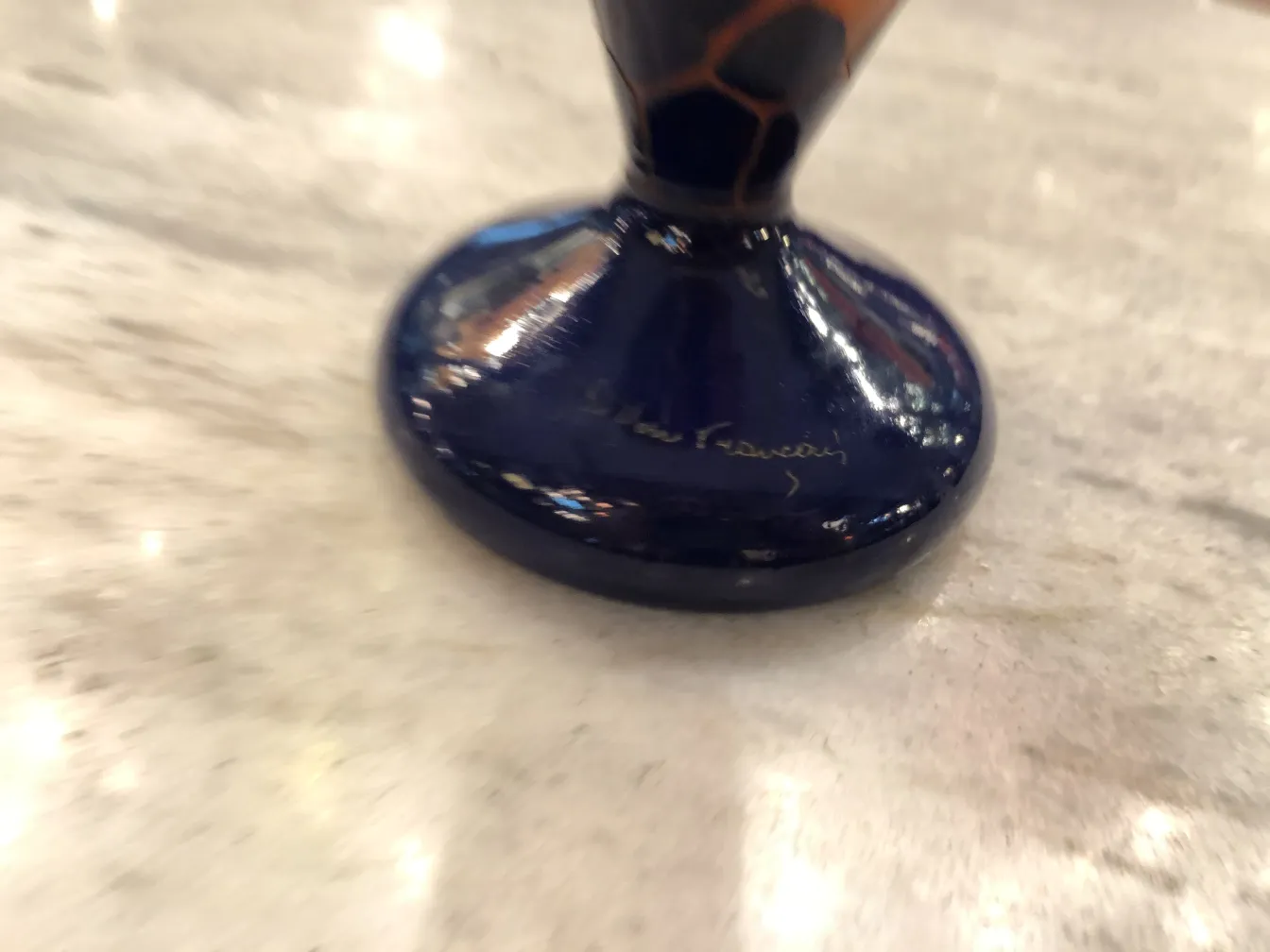 Подписанное стекло Le Verre, антиквариат с визуальными деталями