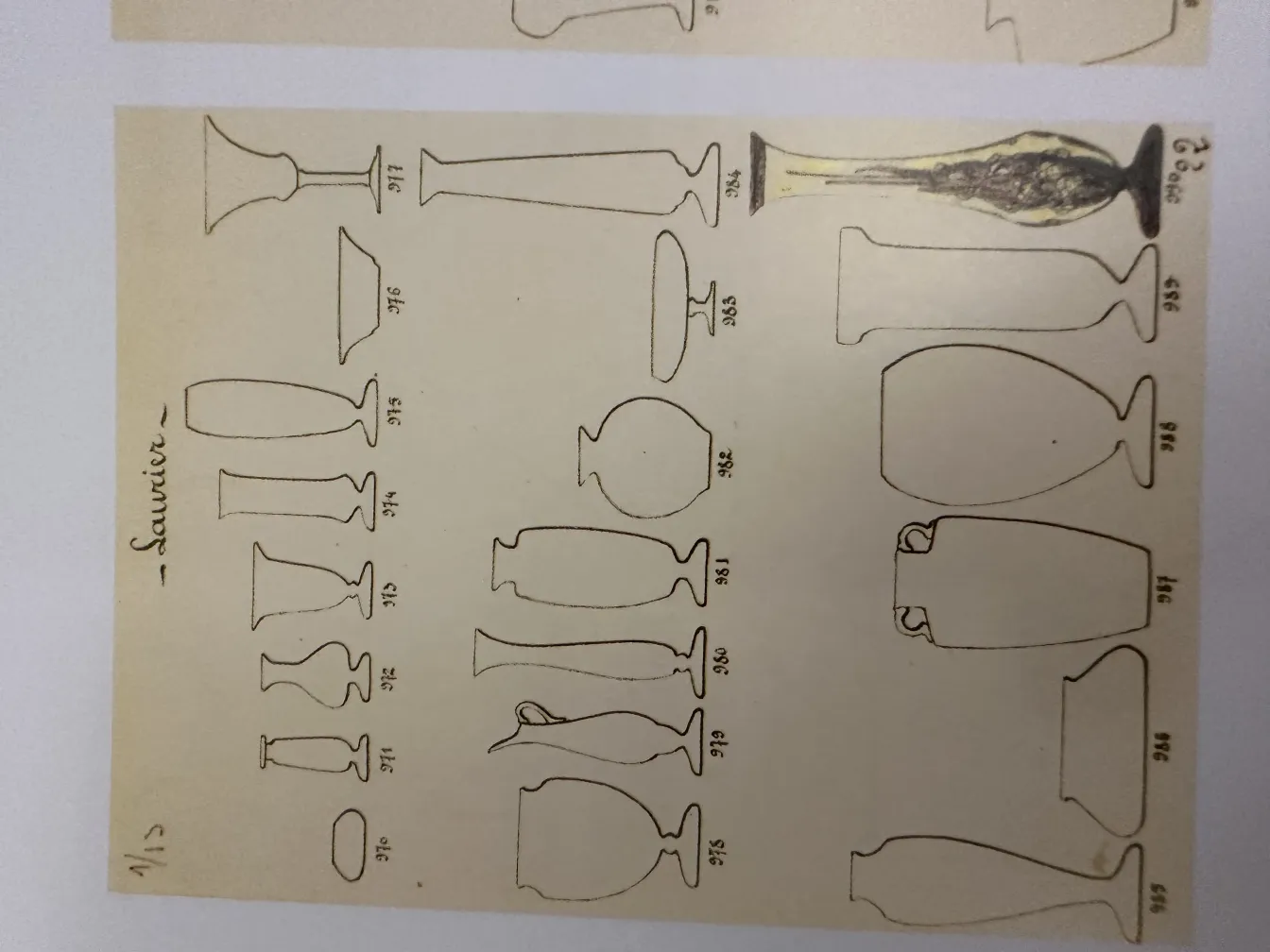 Zeichnung von antik signiertem Glas Le Verre auf Papier, verschiedene Formen und Stile.