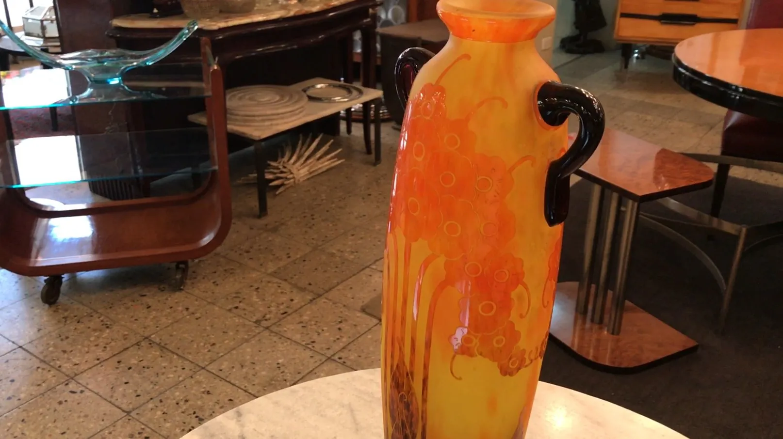 簽名玻璃Le Verre設計色彩鮮豔和彩色細節