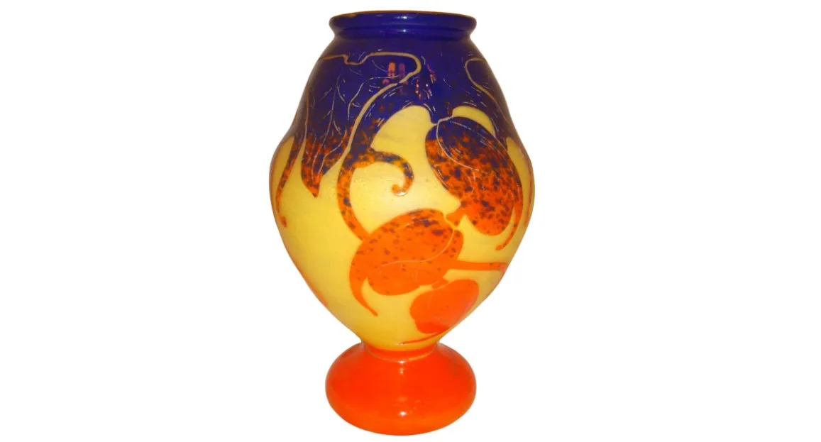 Vase ancien avec design coloré Le Verre en bleu et orange