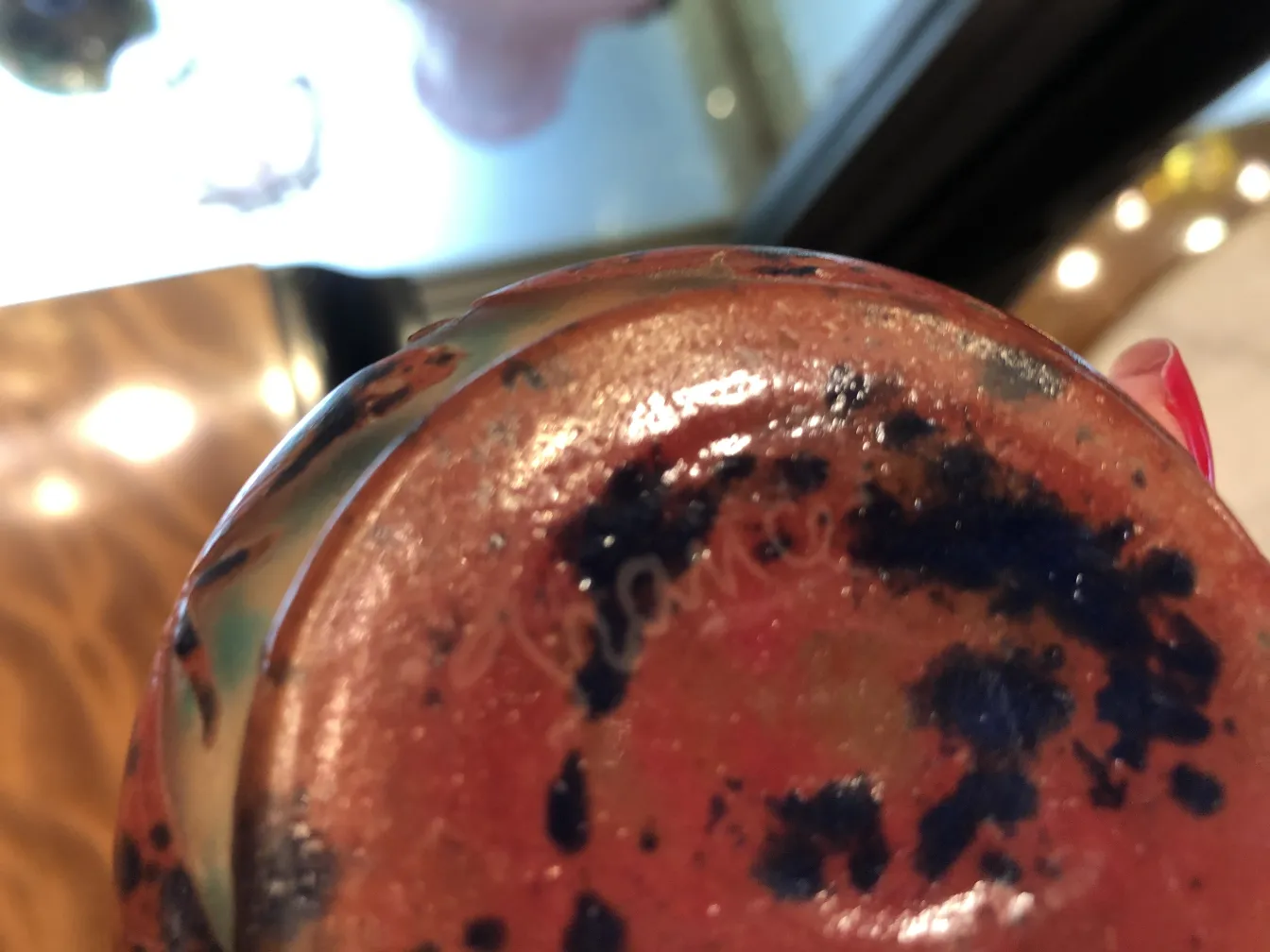 Vetro firmato Le Verre con design artistico e colori