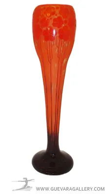 Vaso longo laranja com detalhes vermelhos, peça antiga.