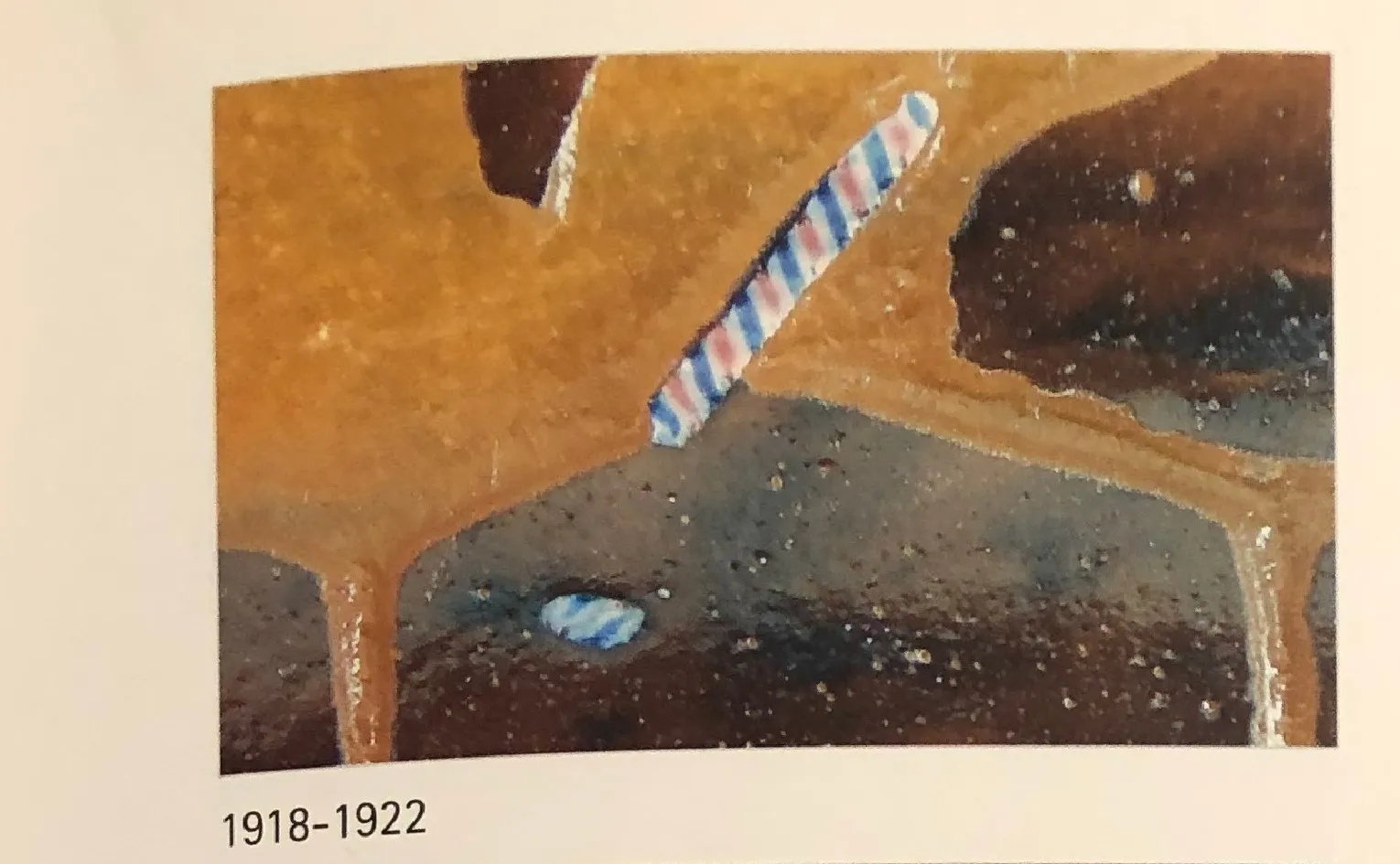 Vidrio antiguo firmado Le Verre con detalles coloridos