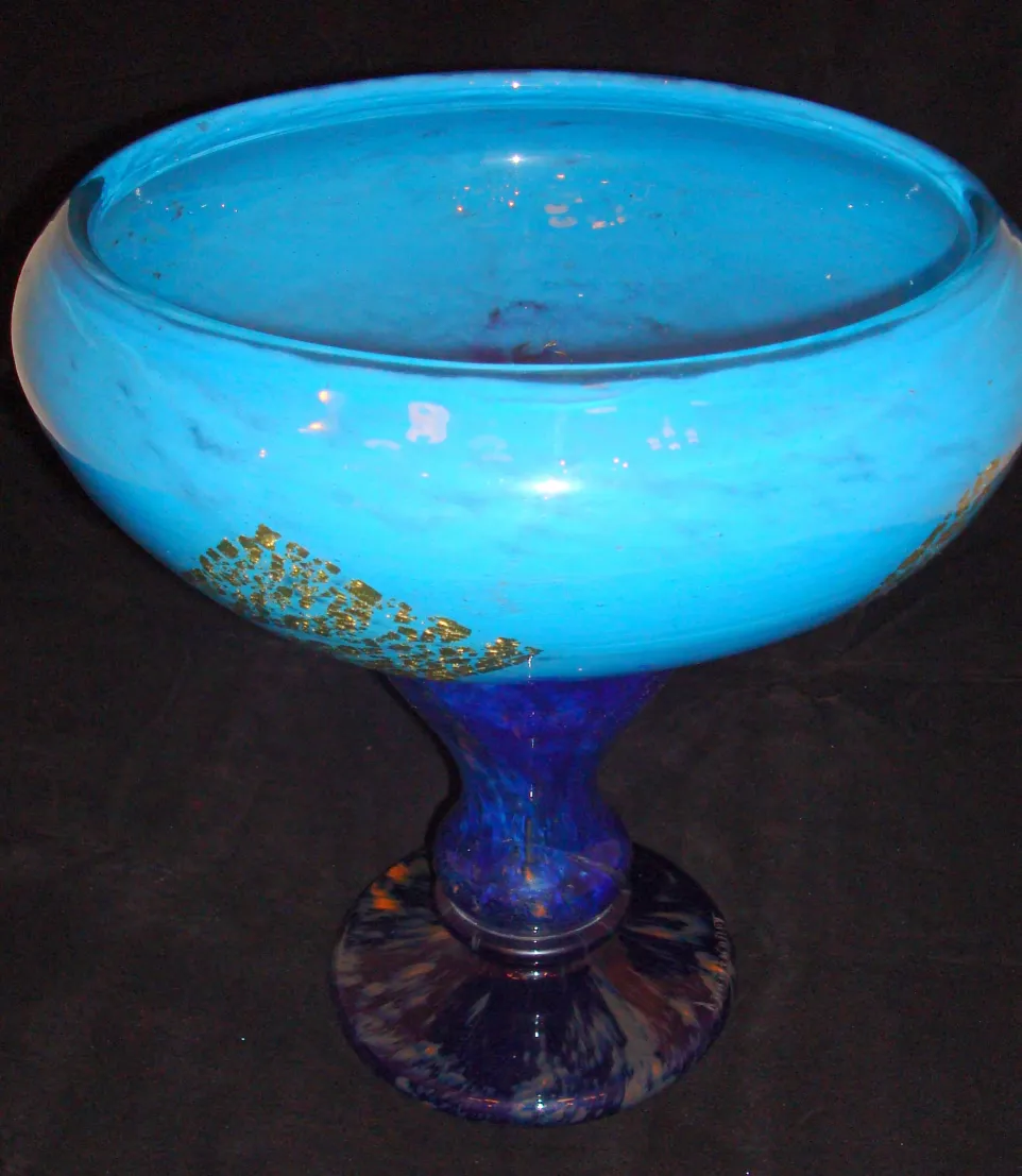 vetro firmato con ciotola blu e dettagli dorati, antiquariato